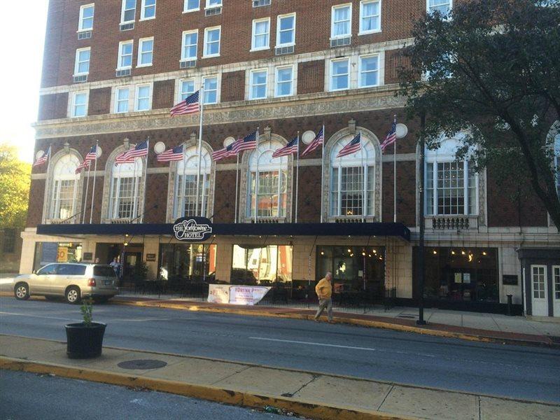 The Yorktowne Hotel, Tapestry Collection By Hilton Exterior photo