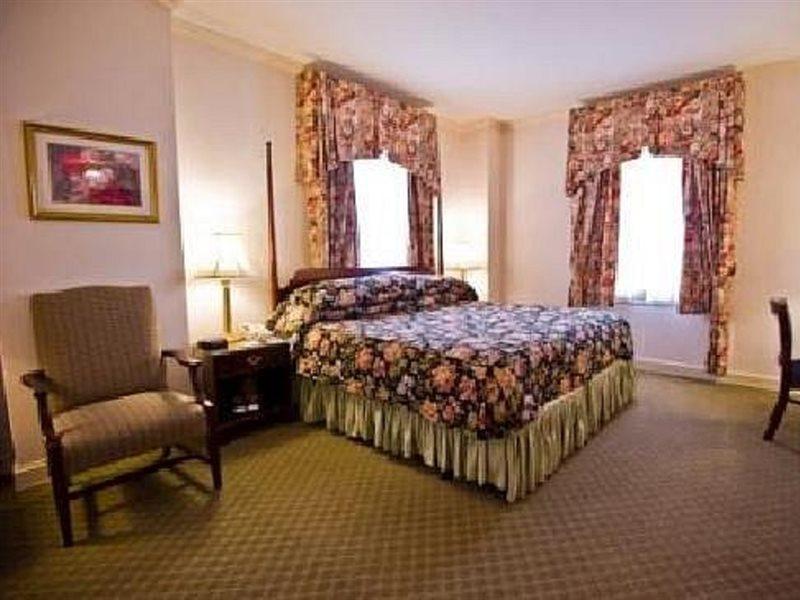 The Yorktowne Hotel, Tapestry Collection By Hilton Exterior photo